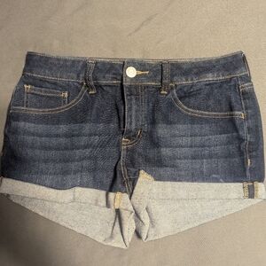 SO shorts and Jeggings